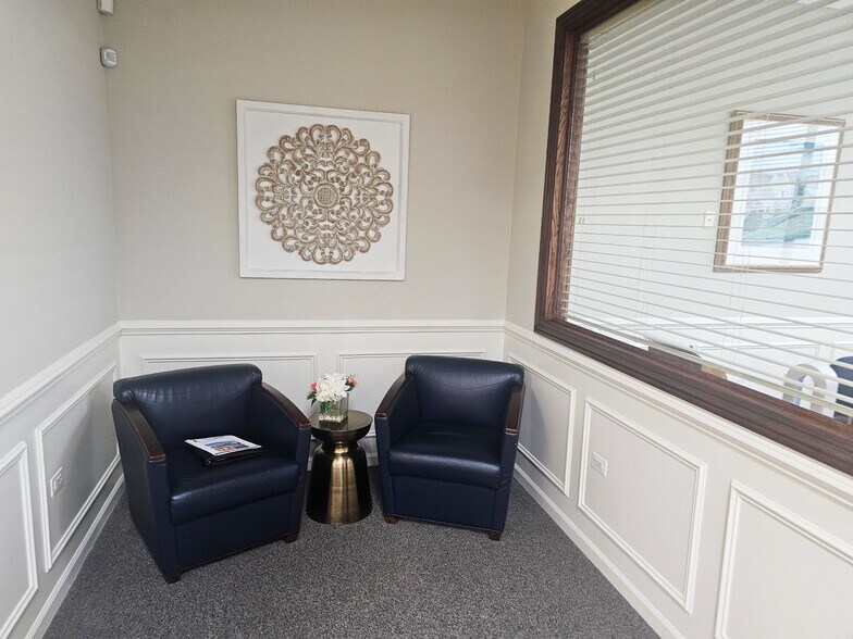 More Photos Of 14489 John Humphrey Dr, Orland Park Medical For Sale