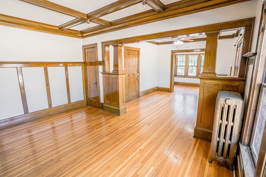 More Photos Of 990 Grand Ave, Saint Paul Apartments For Sale