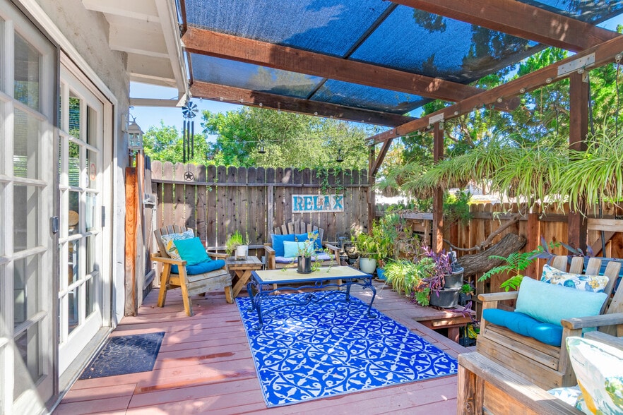 More Photos Of 325 Cajon St, Redlands Freestanding For Sale