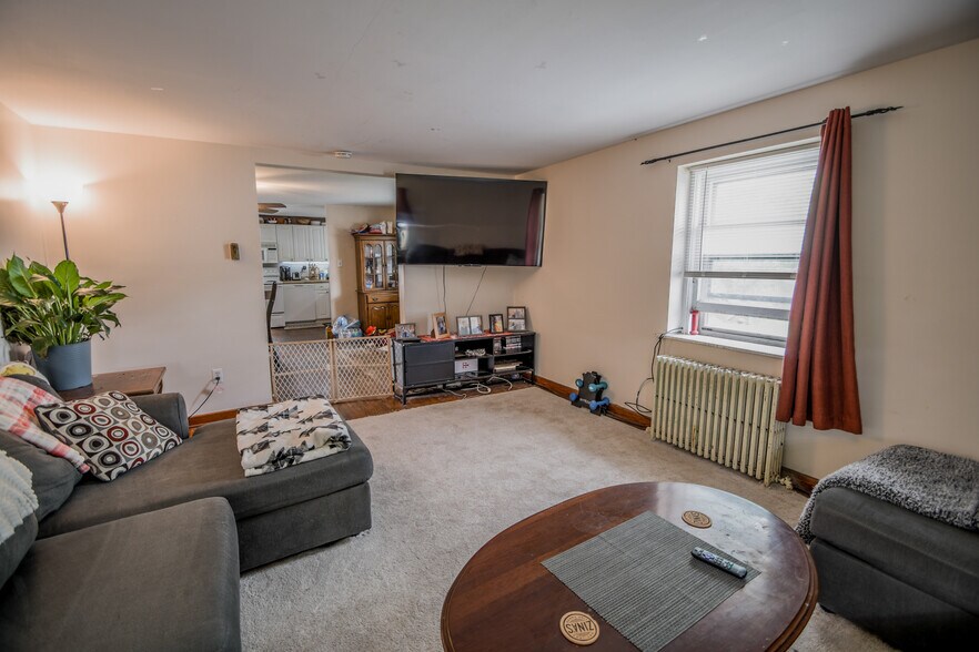 More Photos Of 1 S Main St, Richlandtown Apartments For Sale