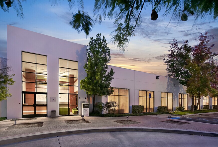 More Photos Of 2210 Route 66, Glendora Office For Sale