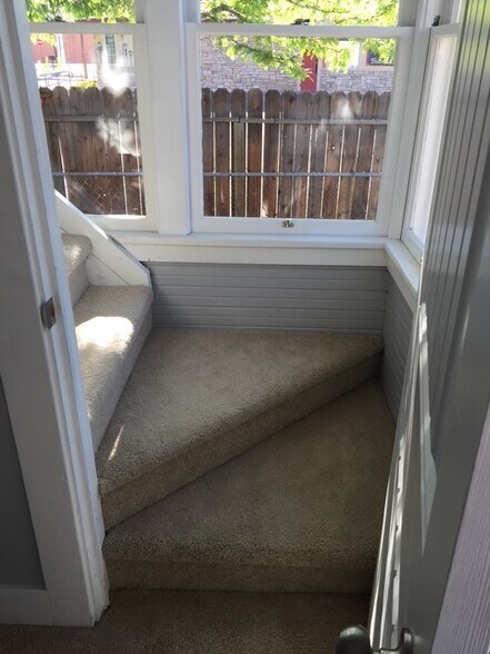 More Photos Of 127 E Pueblo St, Reno Office For Sale