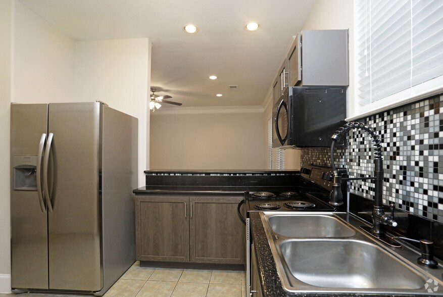 More Photos Of 14827 Mittlestedt Champions Dr, Houston Apartments For Sale