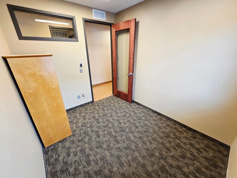 More Photos Of 3525 Plymouth Blvd, Plymouth Office Residential For Sale