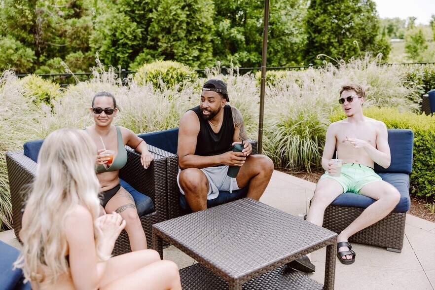 More Photos Of 40 Line St, Charleston Apartments For Lease