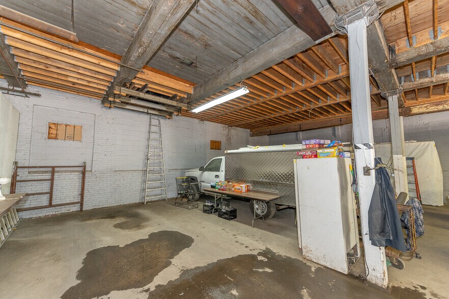 More Photos Of 365 W Whitehall St, Allentown Warehouse For Lease