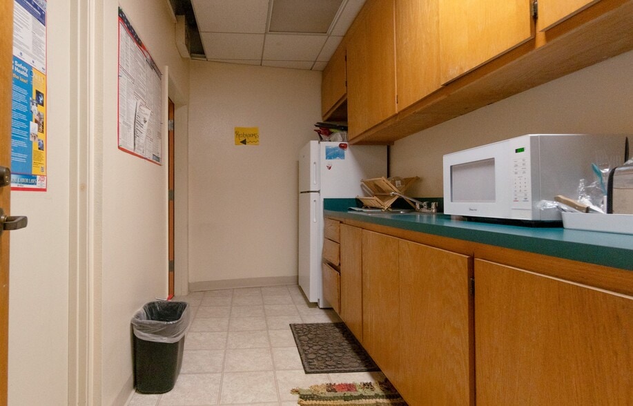 More Photos Of 901 N Pacific Coast Hwy, Redondo Beach Medical For Lease