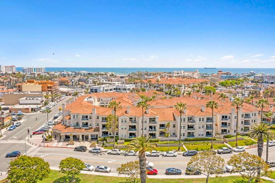 More Photos Of 501 Main St, Huntington Beach Storefront Retail Residential For Lease