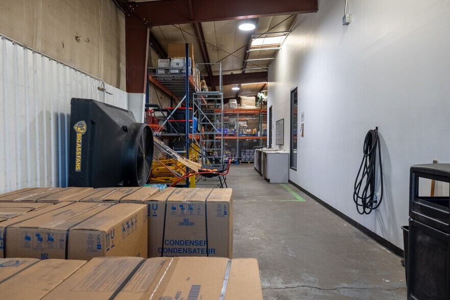 More Photos Of 15586 E 17th Ave, Aurora Industrial For Sale