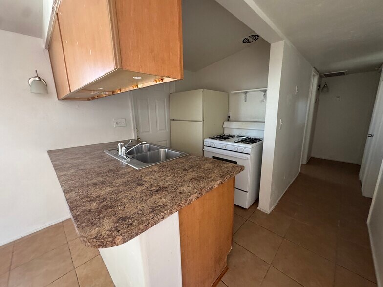 More Photos Of 1634 N Beverly Ave, Tucson Apartments For Sale