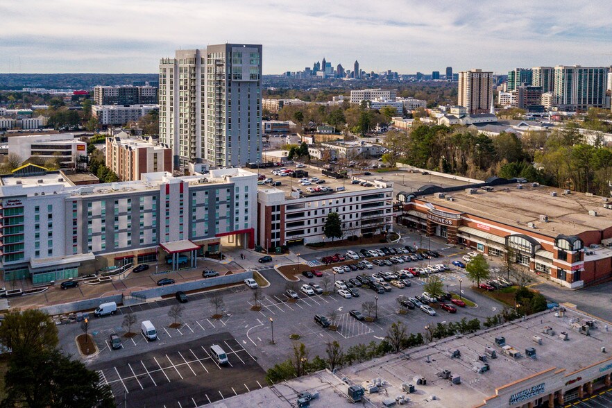 More Photos Of 3232 Peachtree Rd NE, Atlanta Unknown For Lease