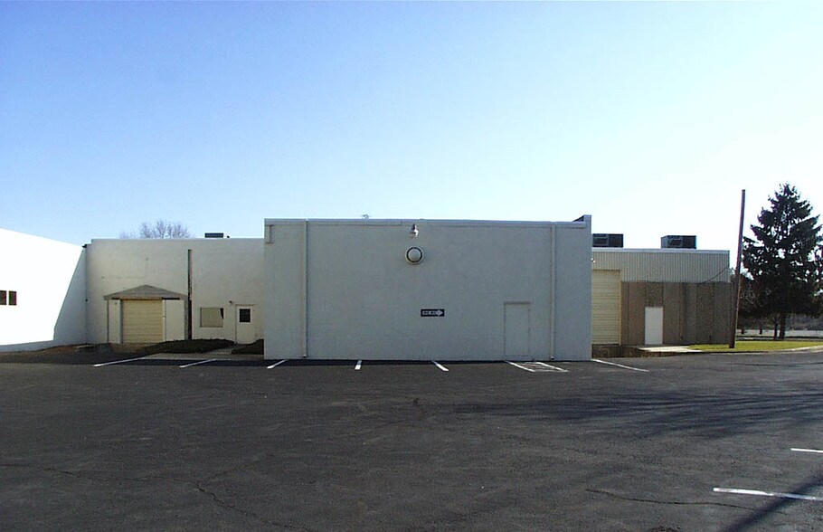 More Photos Of 341 New Albany Rd, Moorestown Light Distribution For Lease