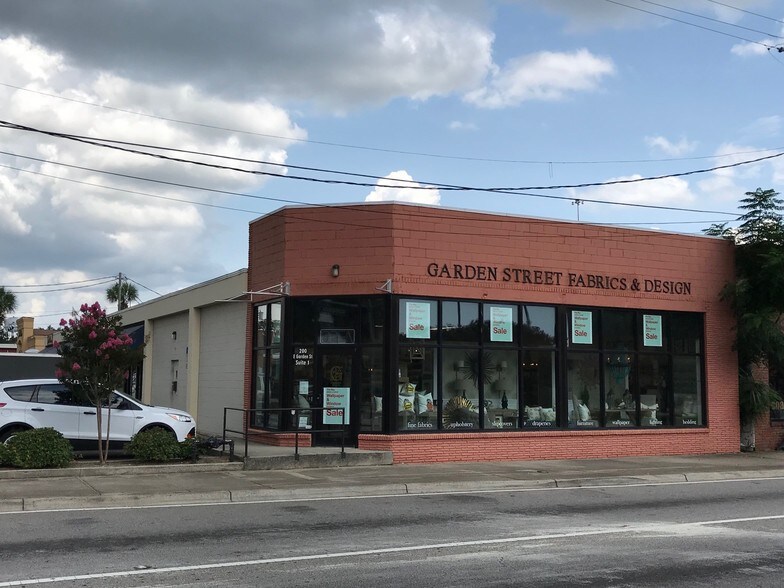 More Photos Of 200 E Garden St, Pensacola Freestanding For Lease