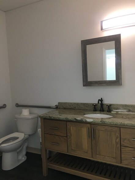 More Photos Of 265-269 E Route 22, Green Brook Unknown For Lease