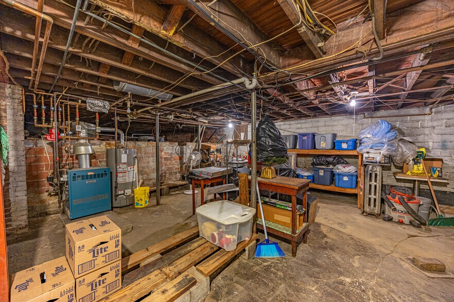 More Photos Of 614 Hancock Ave, Vandergrift General Retail For Sale