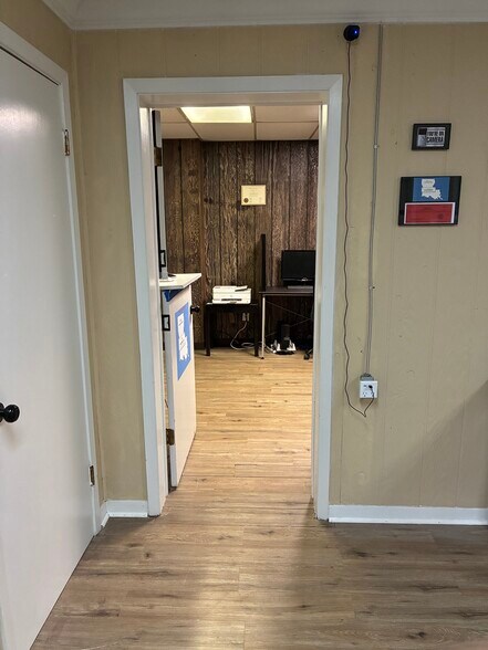More Photos Of 5104 Mansfield Rd, Shreveport Office For Sale