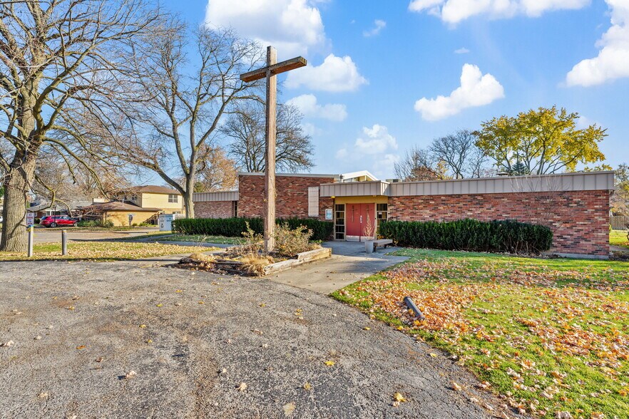 More Photos Of 5129 Wolf Rd, Western Springs Religious Facility For Sale