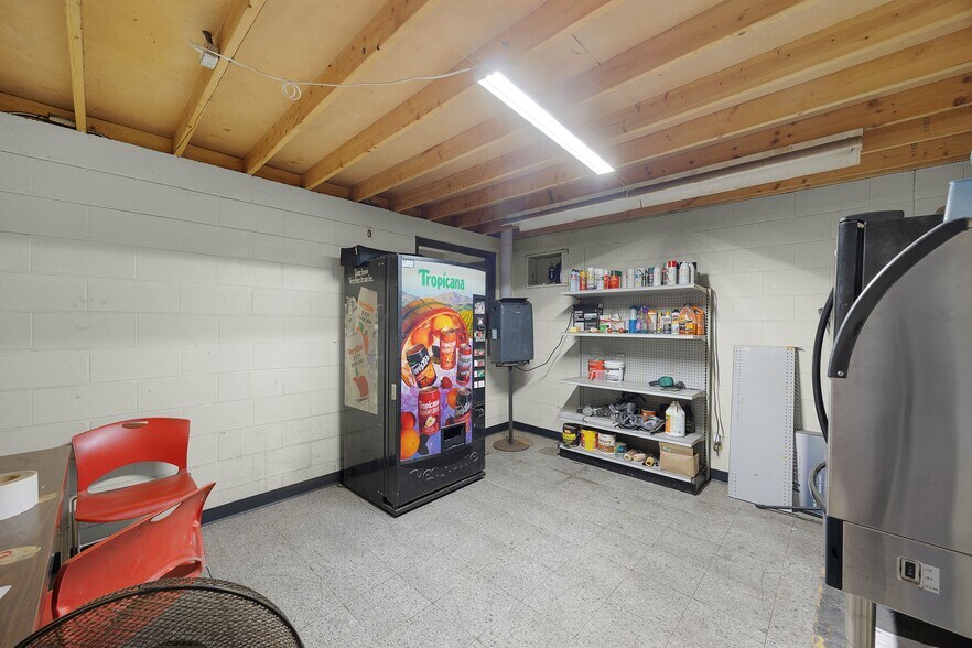 More Photos Of 30 Sullivan Dr, Bells Flex For Sale