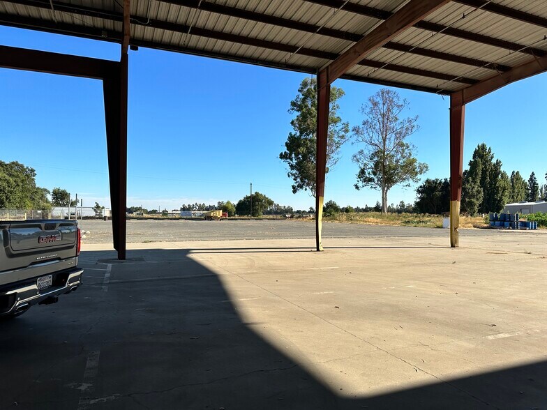 More Photos Of 99 Kentucky Street, Gridley Warehouse For Lease