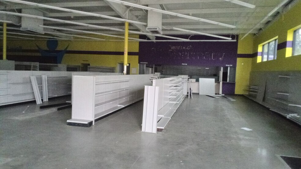 More Photos Of 114 E Second Ave, Glenwood Freestanding For Sale