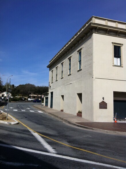 More Photos Of 486 Alvarado St, Monterey Storefront Retail Office For Lease