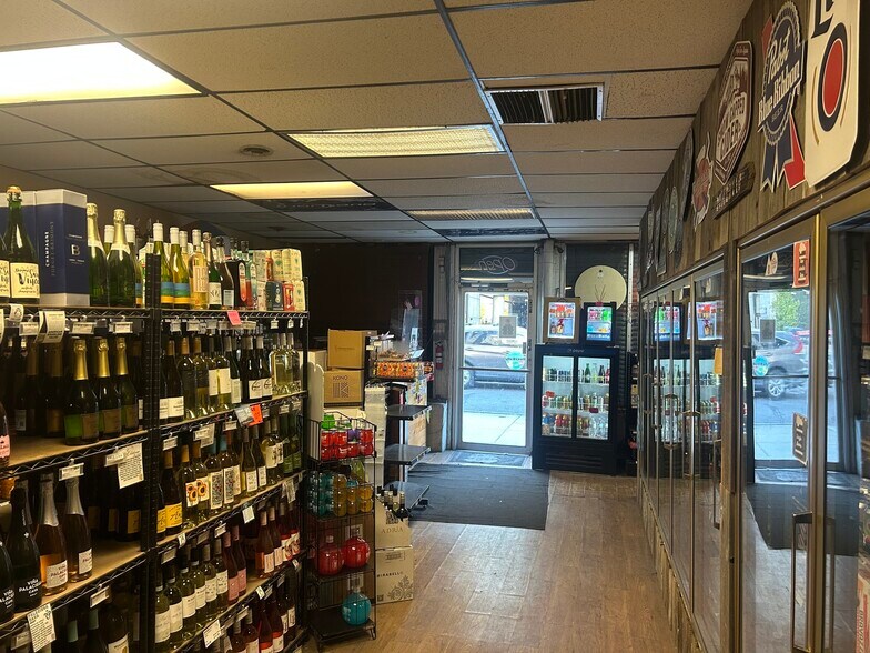 More Photos Of 3729 Walnut St, Denver General Retail For Sale