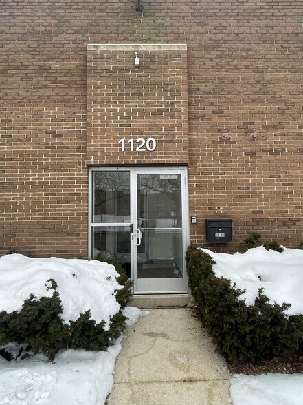 More Photos Of 1120 W Exchange Ave, Chicago Warehouse For Lease