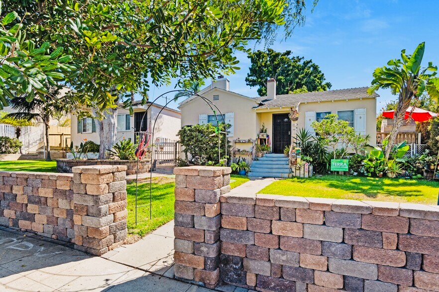 More Photos Of 1533 Oliver Ave, San Diego Apartments For Sale