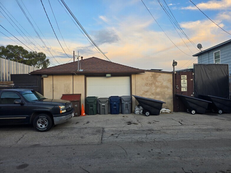 More Photos Of 2113 Border Ave, Torrance Flex For Sale