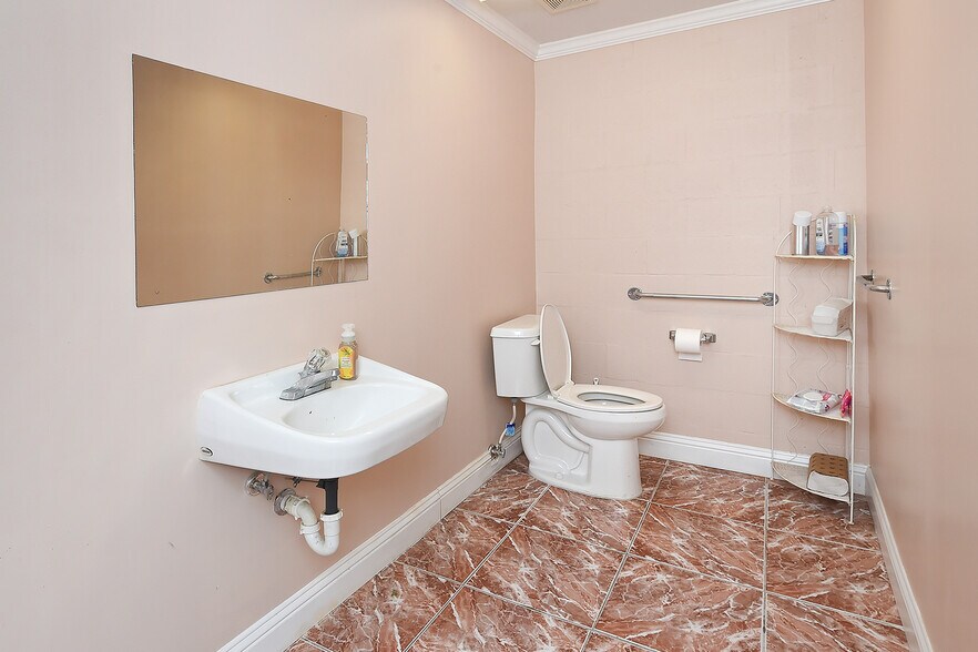 More Photos Of 2736 Dallas Ave, Ingleside Unknown For Lease