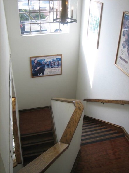 More Photos Of 4150 Riverside Dr, Burbank Office For Lease