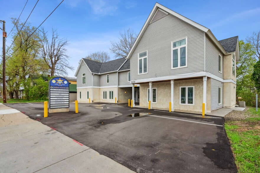 Primary Photo Of 2434 Commerce Blvd, Mound Office For Sale