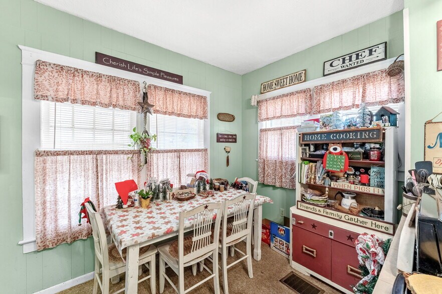 More Photos Of 2716 Riverview Dr, Melbourne Apartments For Sale