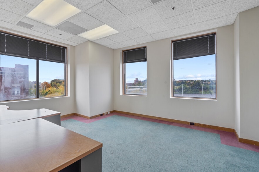 More Photos Of 344 W Genesee St, Syracuse Loft Creative Space For Lease