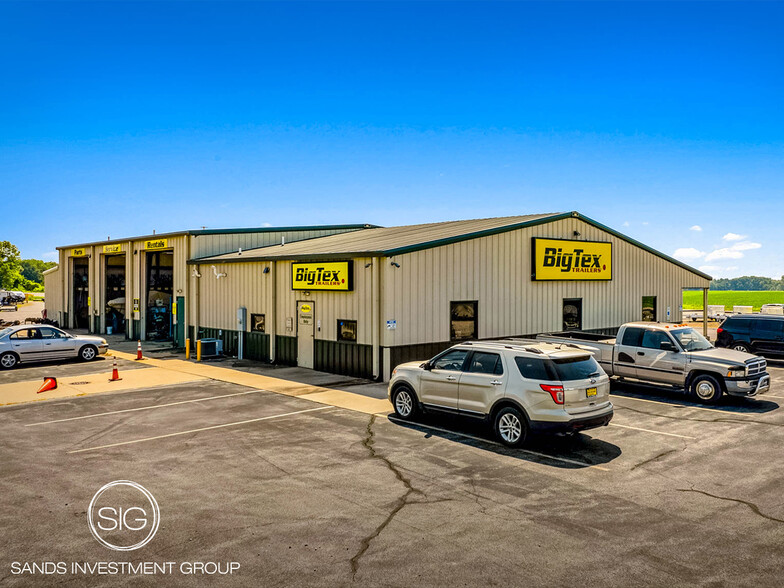 Primary Photo Of 64 Bel Vista Trail, Lebanon Auto Dealership For Sale