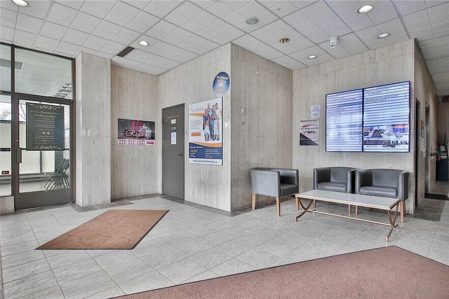 More Photos Of 627 Lyons Ln, Oakville Office For Sale