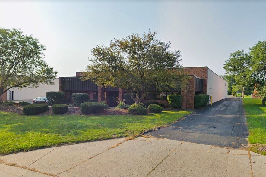 More Photos Of 38353 Abruzzi Dr, Westland Warehouse For Lease