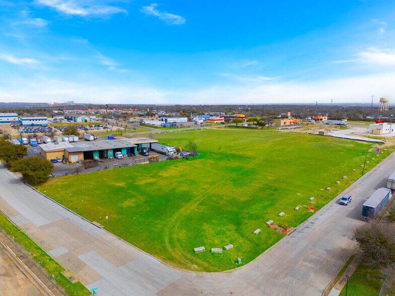 More Photos Of 2525 Motor City Blvd, Dallas Land For Sale