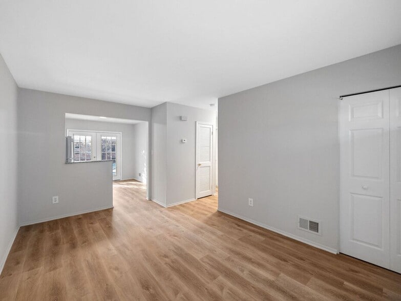 More Photos Of 230 Plymouth Rd, Plymouth Apartments For Sale