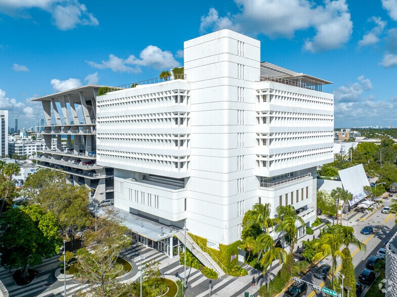 More Photos Of 1111 Lincoln Rd, Miami Beach Office For Lease