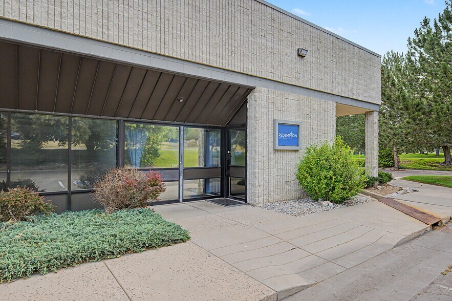 More Photos Of 1301-1333 W 121st Ave, Denver Flex For Lease