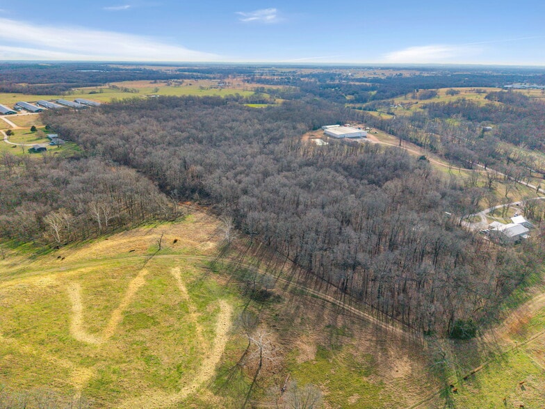 More Photos Of 23044 Honey Creek Rd, Sulphur Springs Distribution For Sale