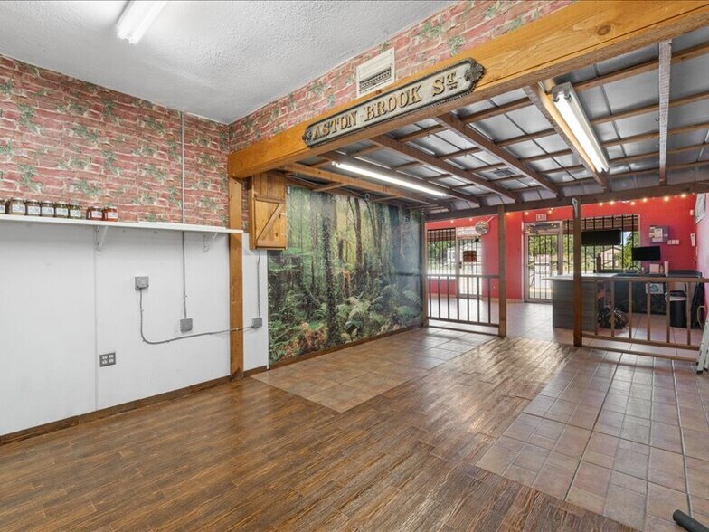 More Photos Of 10730 Camp Mack Rd, Lake Wales Storefront Retail Residential For Sale