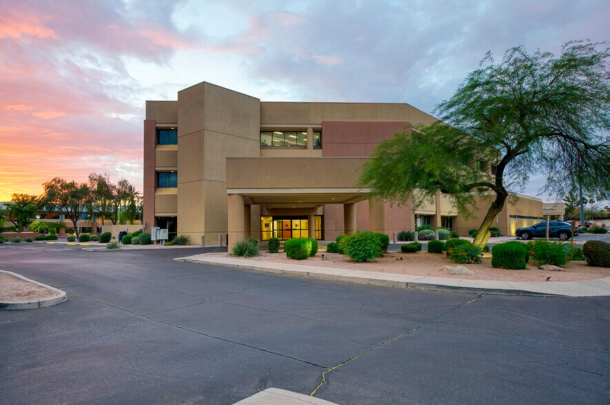 More Photos Of 4545 E Chandler Blvd, Phoenix Medical For Lease