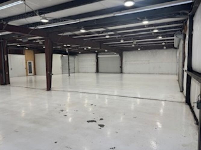 More Photos Of 2470 Air Park Rd, Charleston Warehouse For Lease