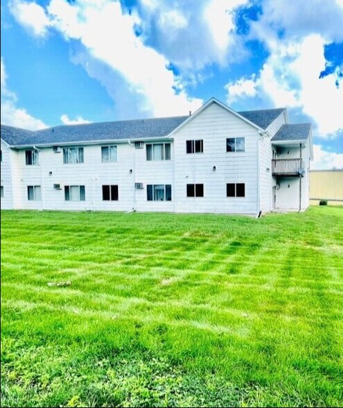 More Photos Of 3315 E 15th St, Des Moines Apartments For Sale