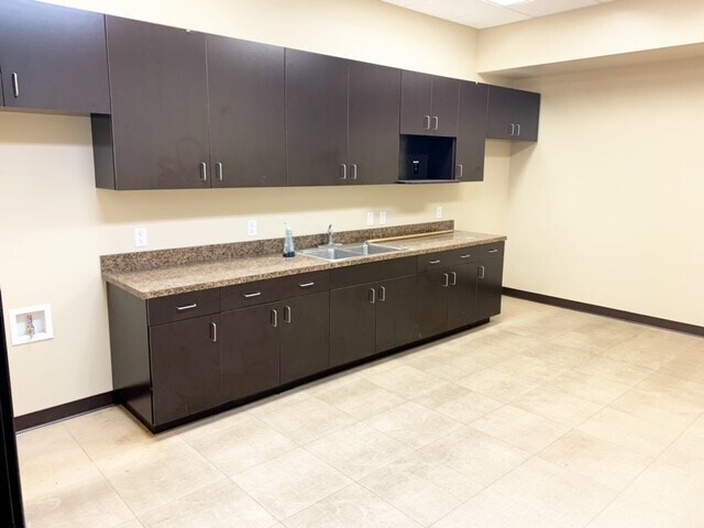 More Photos Of 17425 Bridge Hill Ct, Tampa Office For Lease