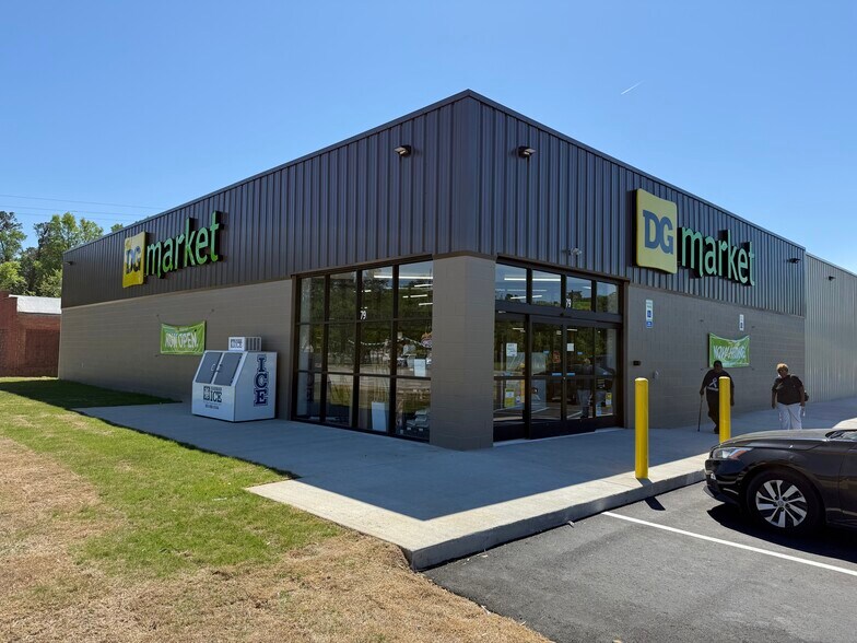 Primary Photo Of Broxton Bridge Rd @ New Market Street, Ehrhardt Storefront For Sale