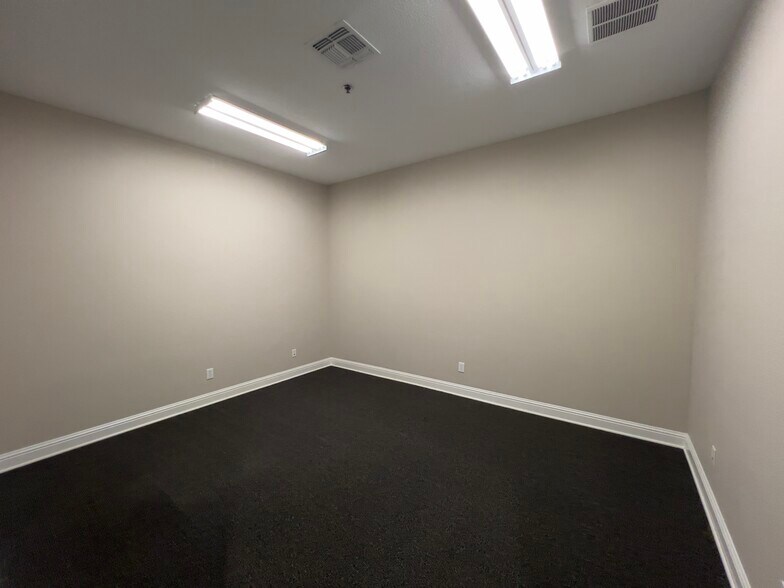 More Photos Of 2735 Wind River Ln, Denton Office For Lease