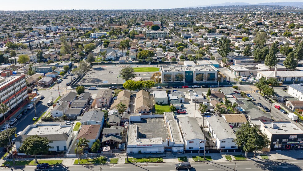More Photos Of 6919 S Figueroa St, Los Angeles Hotel For Sale